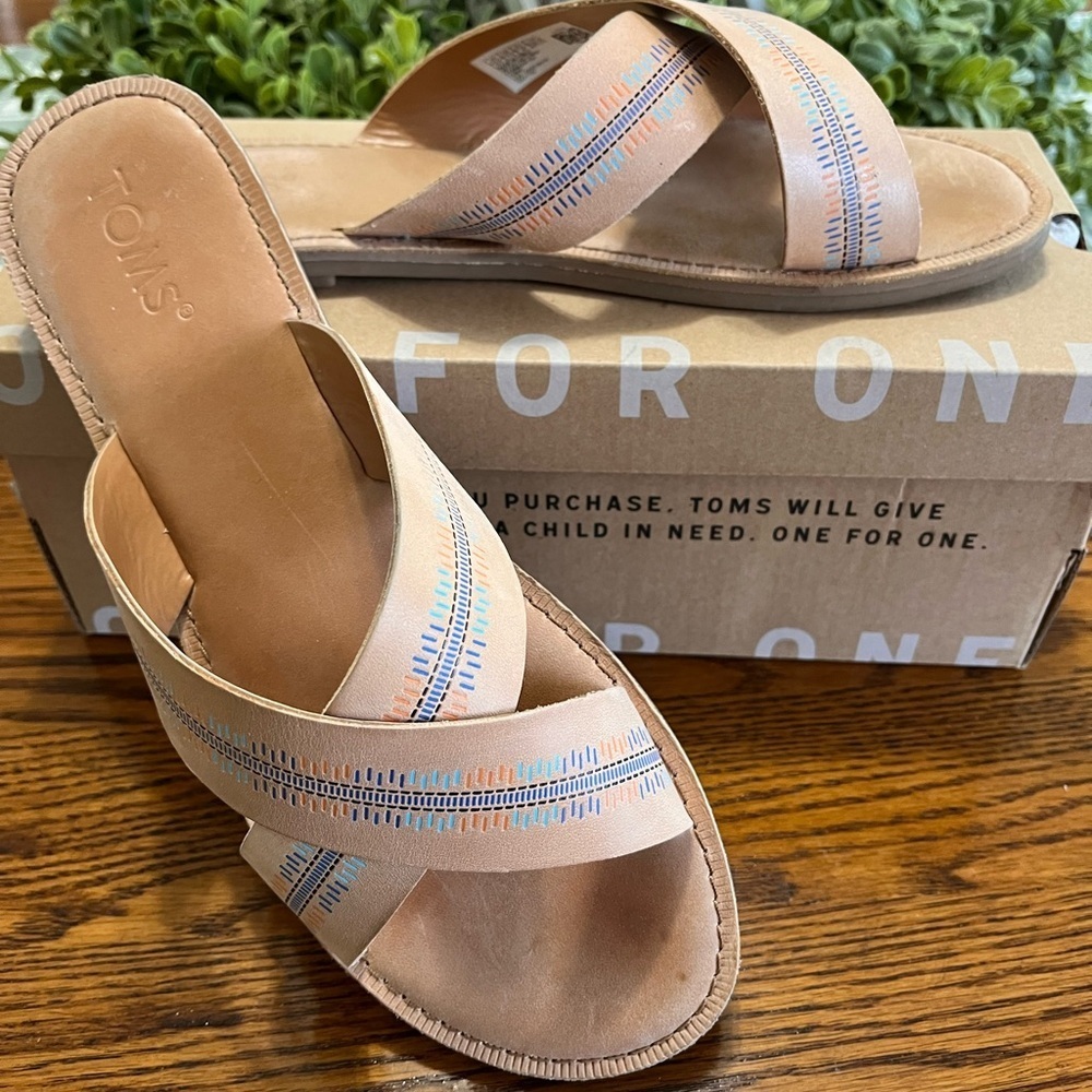 Toms Viv Honey Leather Embossed Leather Slide Sandals Size 9.5